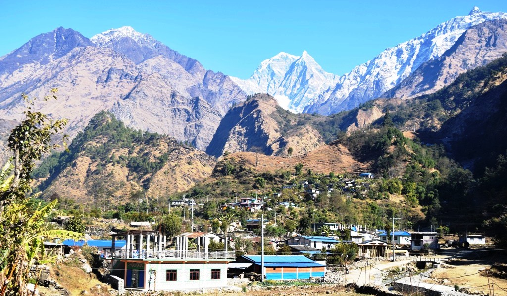 खोप्रा–नारच्याङ पदमार्गमा अलपत्र  चार पर्यटकको खोजि कार्य जारी