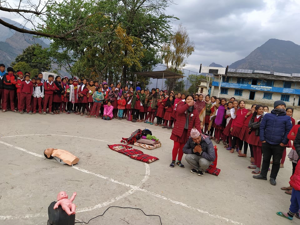मालिकामा उपाध्यक्ष संग विद्यालयमा स्वास्थ्य शिक्षा