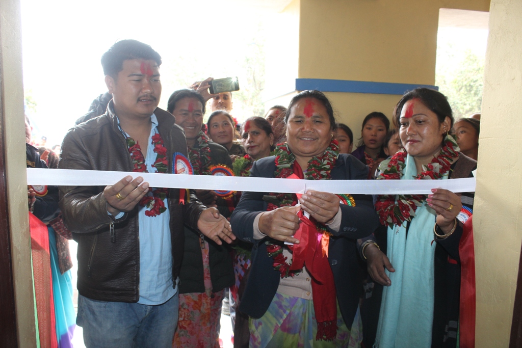 नवनिर्मित देविस्थान स्वास्थ्य चौकी भवनको उद्घाटन
