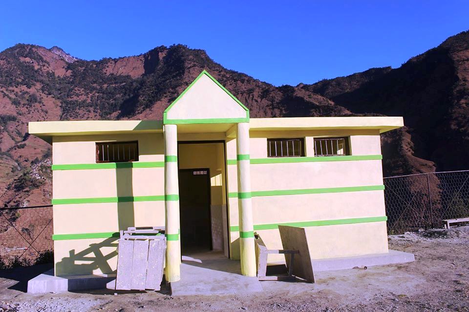धनजनता माविमा महिनावारी मैत्री शौचालय निर्माण