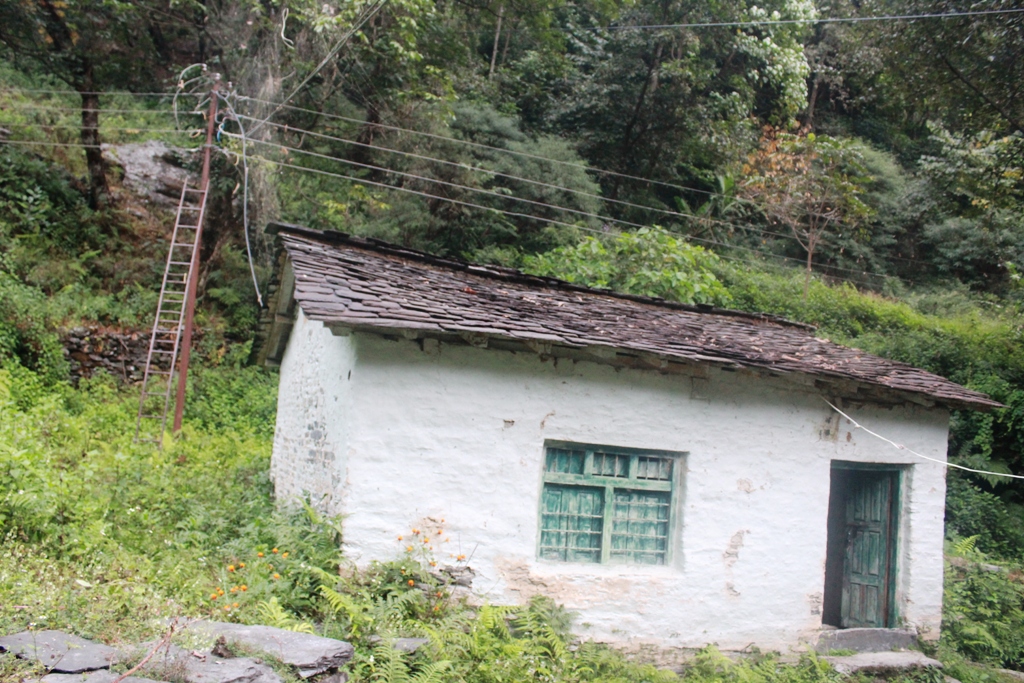 दाजुङ खोला लघुजलविद्युत परियोजना मर्मत सुरु,विद्युत सेवा अबरुद्ध