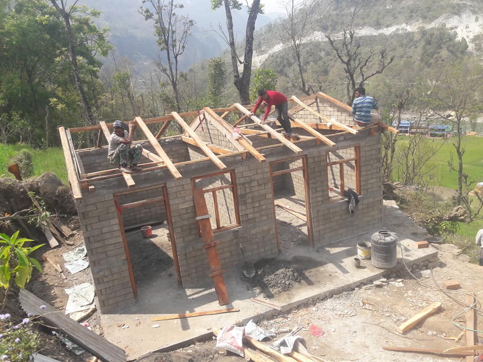 म्याग्दीमा इन्टरलक इँटाको माग बढ्दै ः घर निर्माण गर्ने क्रम तिब्र