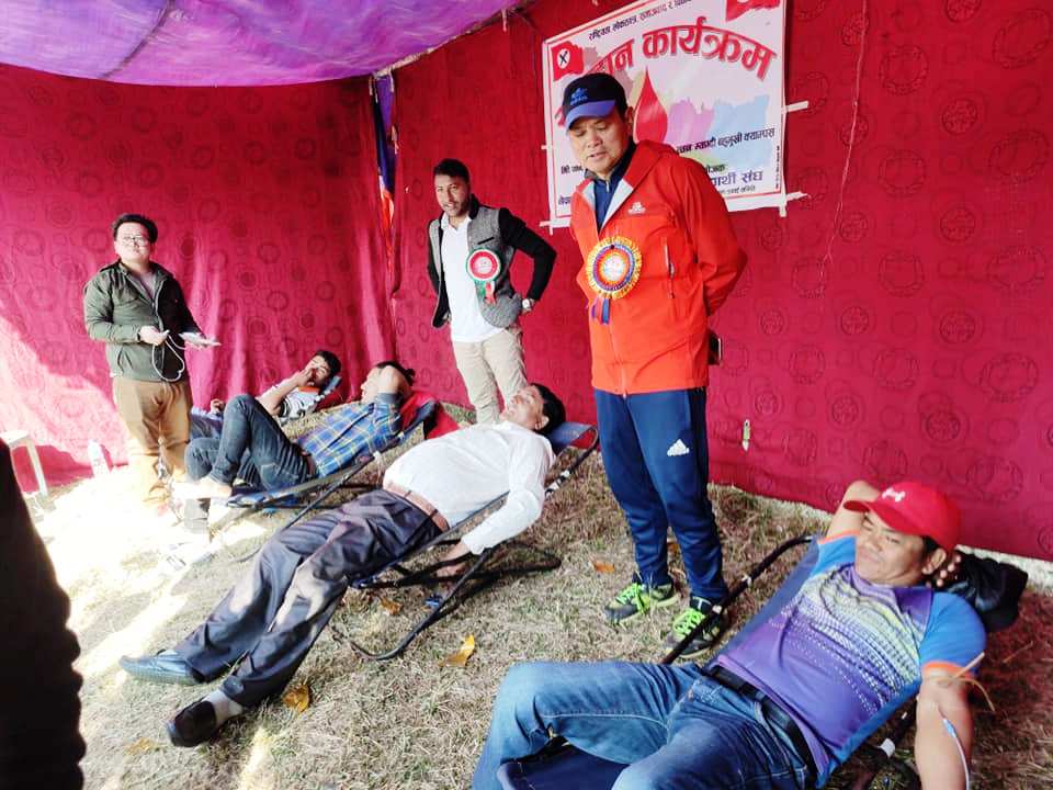 ३८ जनाले गरे रक्तदान