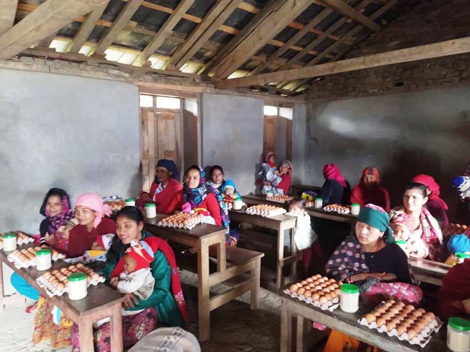 मालिकामा ‘उपाध्यक्षसंग सुत्केरी महिला भेटघाट कार्यक्रम’ ःघिउ ,मेथी,अण्डा वितरण