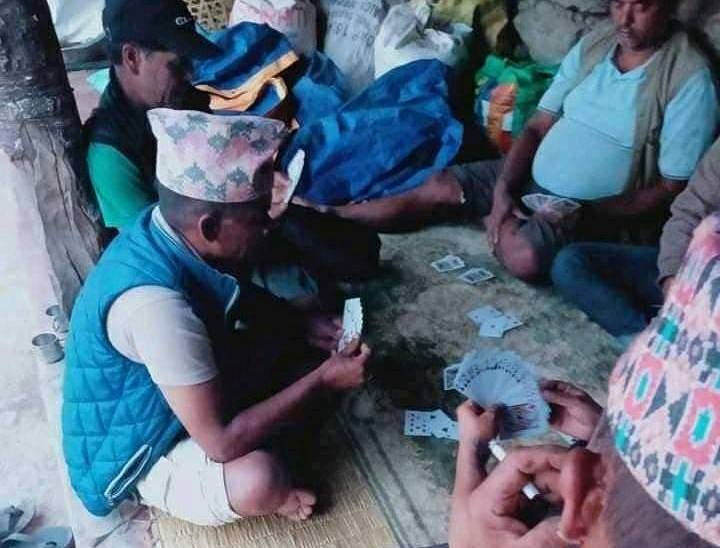 जुवाको खालमा भेटिए वडा अध्यक्ष