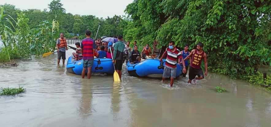 बर्दियामा बाढीको वितण्डा : २ सय ७५ घर डुबानमा