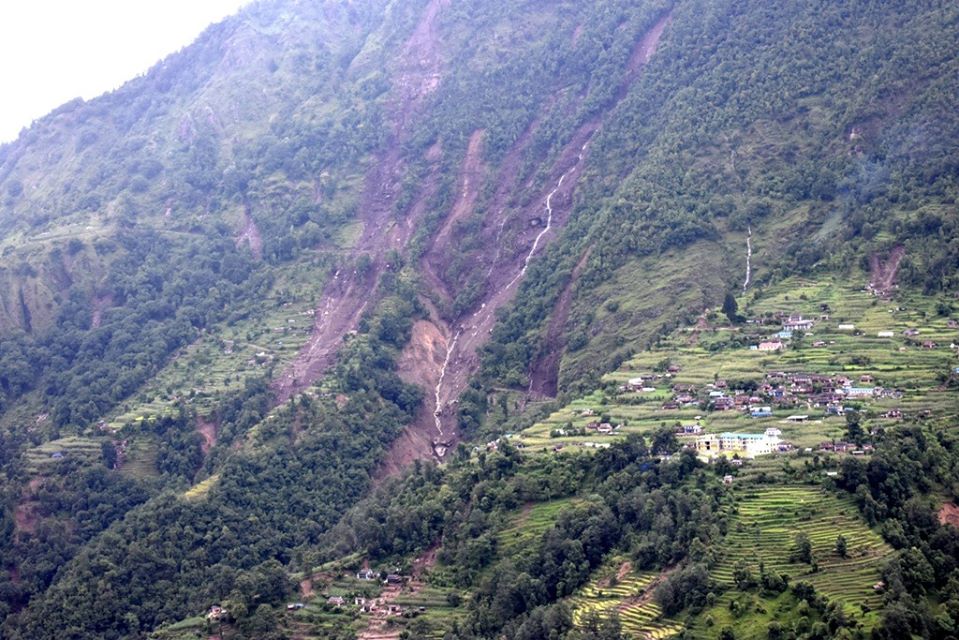 म्याग्दीमा बाढी पहिरोमा परेर ज्यान गुमाउनेको संख्या २७ पुग्यो ,अझै चार जना बेपत्ता