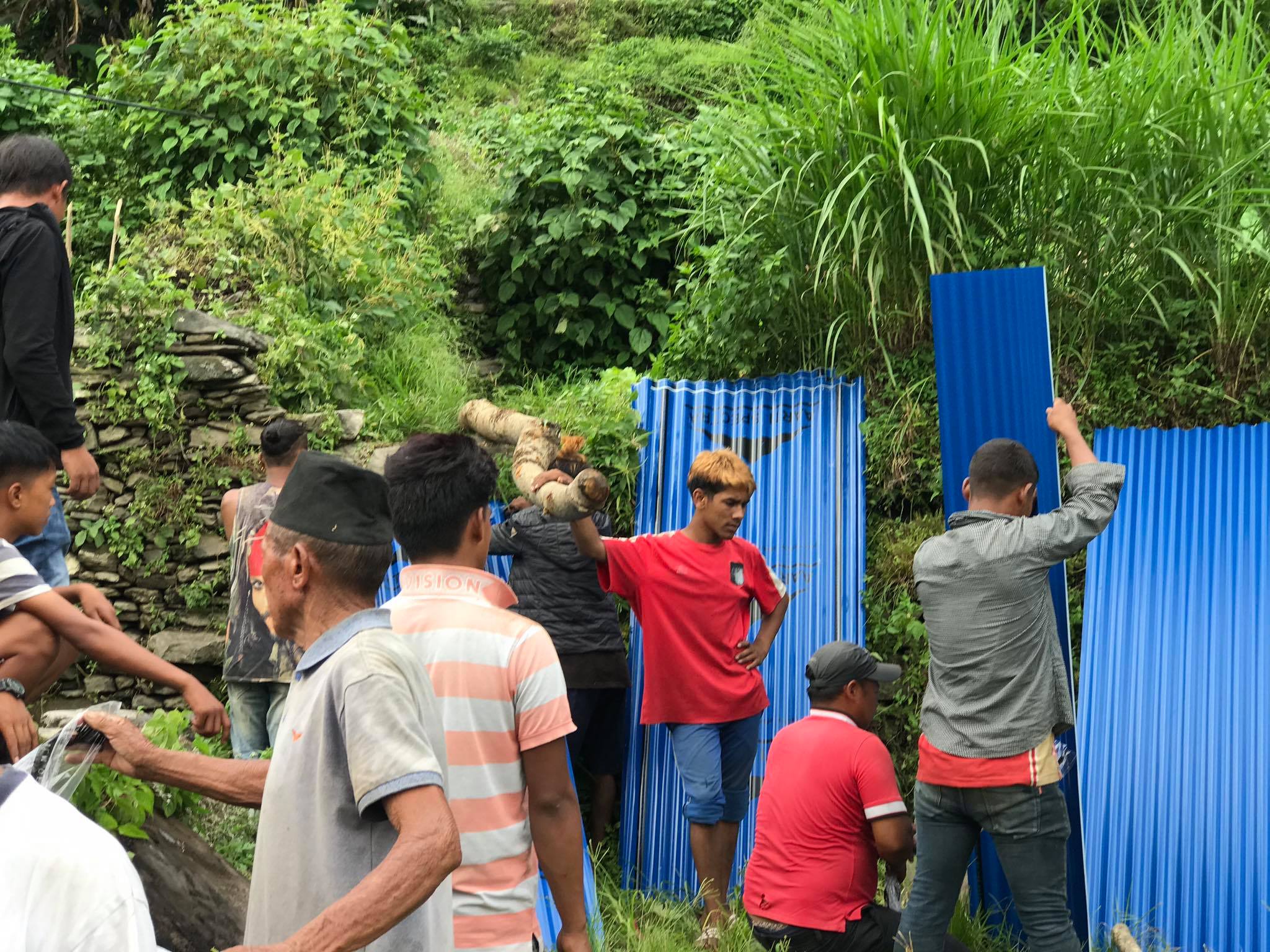 तरुणदल मालिका गाउँपालिकाद्धारा दुखुमा एकल महिलाको घर पुर्ननिर्माण