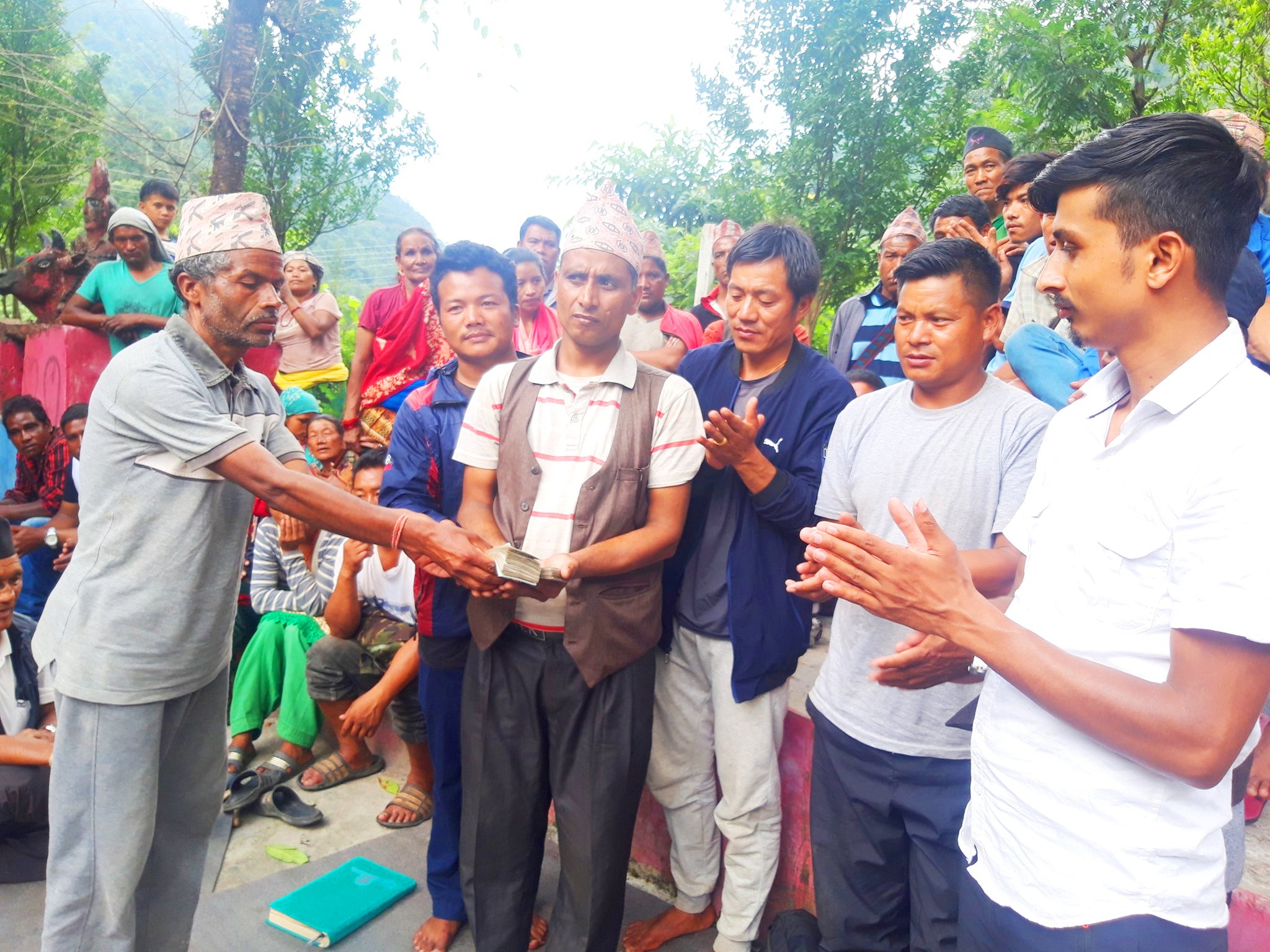 मराङका पहिरो पीडितलाई बेलायतबाट दुई लाख बढी सहयोग