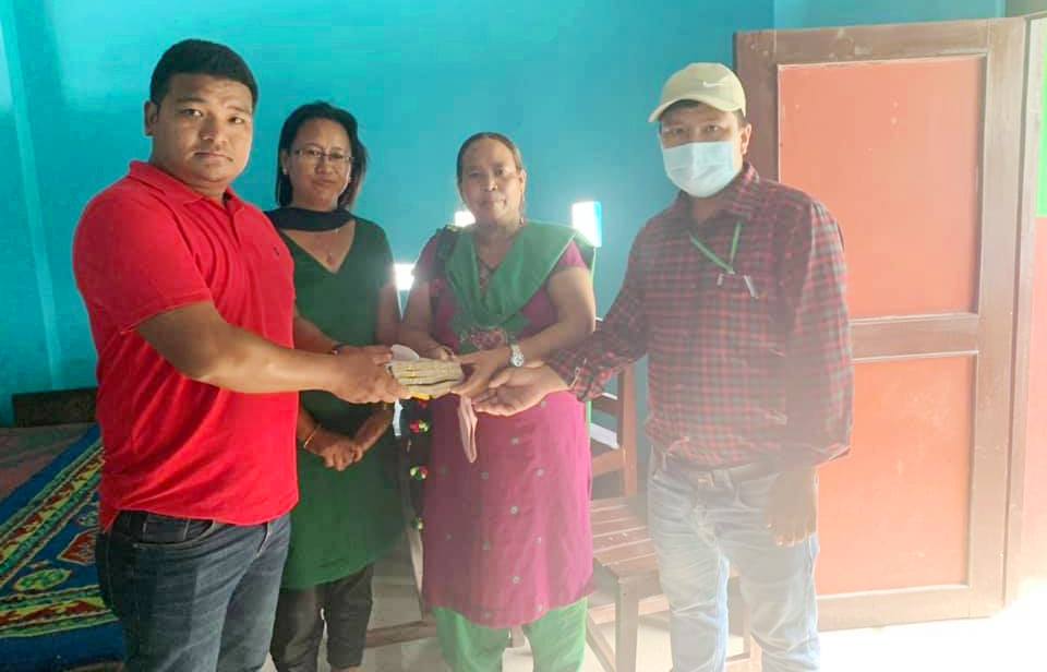मगर संघ हङकङद्धारा म्याग्दीका बाढी पहिरो पीडिका लागि २ लाख रुपैयाँ सहयोग
