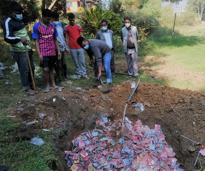 थानकोट प्रहरीले गर्‍यो दुई लाख थान पटाका नष्ट