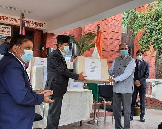 नेपाललाई भारतद्वारा २८ वटा भेन्टिलेटर सहयोग