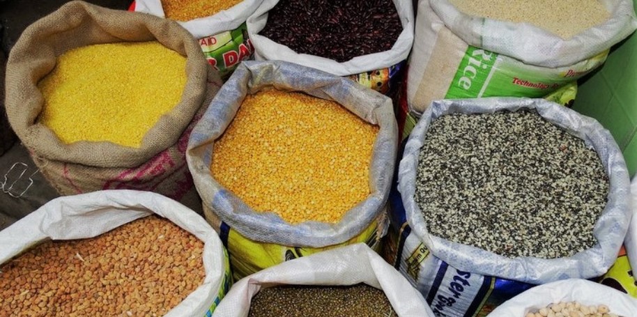 विपन्न हुम्लीलाई खाद्यान्न सहयोग