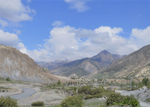 मनाङ छिर्न ७२ घण्टे पीसीआर रिपोर्ट अनिवार्य