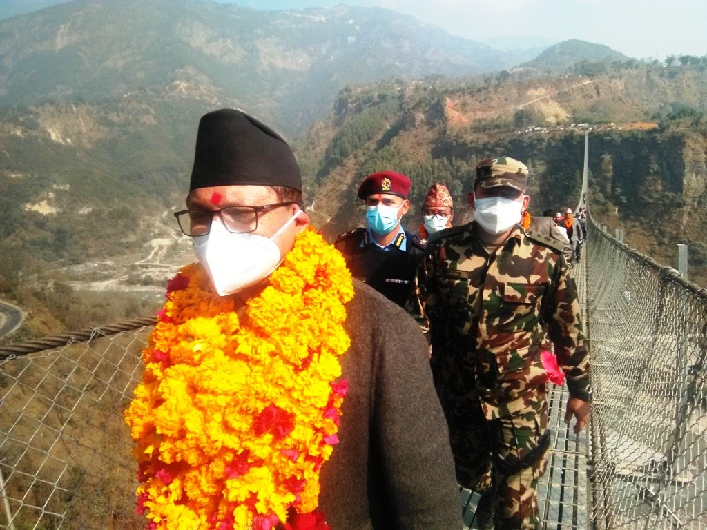 विश्वकै लामो झोलुङ्गे पुलको उद्घाटन