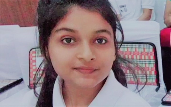 उत्तराखण्डमा १९ वर्षीया किशोरीलाई बनाइयो एकदिने मुख्यमन्त्री
