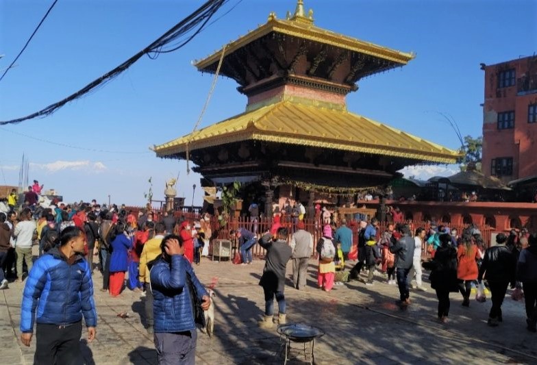 मनकामनामा दर्शनार्थी बढ्दै