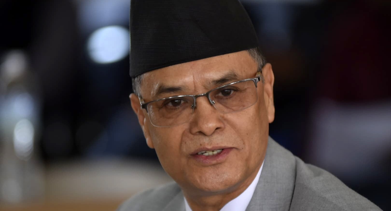 प्रधानन्यायाधीश जबराको प्रश्न : ७२ सालको संविधान हेरेर व्याख्या गर्ने कि ४७ सालको संविधान सिरानी हालेर ?