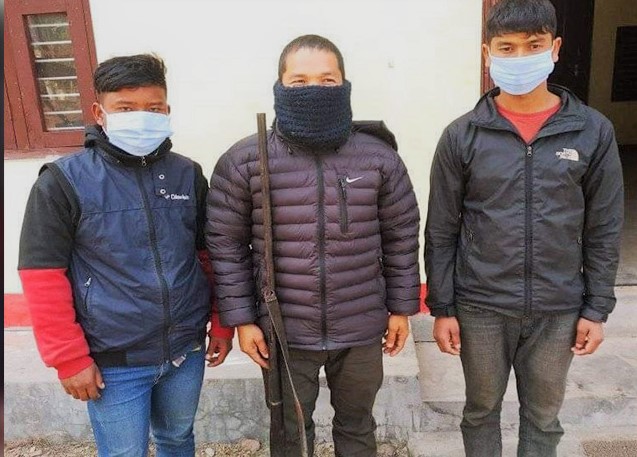 बाँके निकुञ्ज क्षेत्रबाट तीन सिकारी पक्राउ