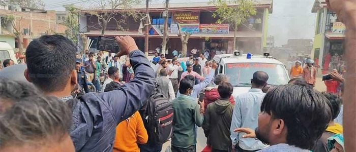लहानस्थित मालपोत कार्यालयमा बम विष्फोट