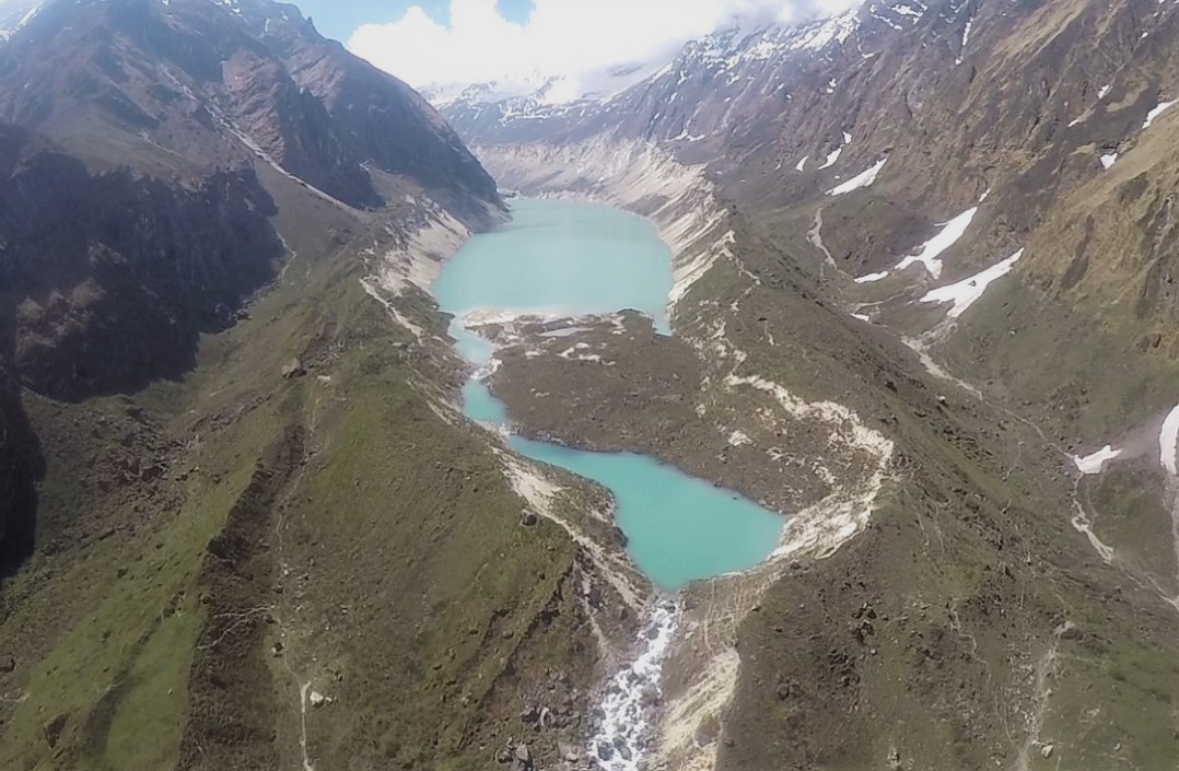 फुट्ने खतरामा ठुलागी हिमताल