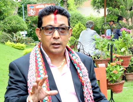 सांसद राजीव गुरुङ बने मन्त्री 
