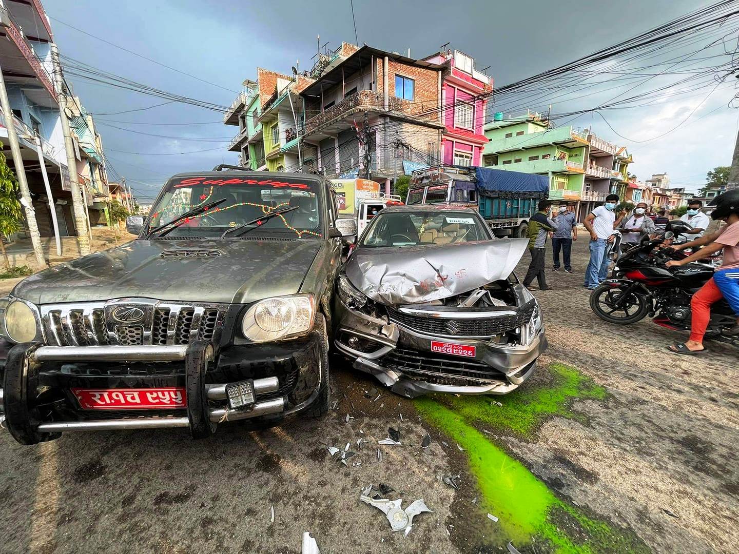 नेपाल पत्रकार महासंघका अध्यक्ष पोख्रेल सवार कार दुर्घटना