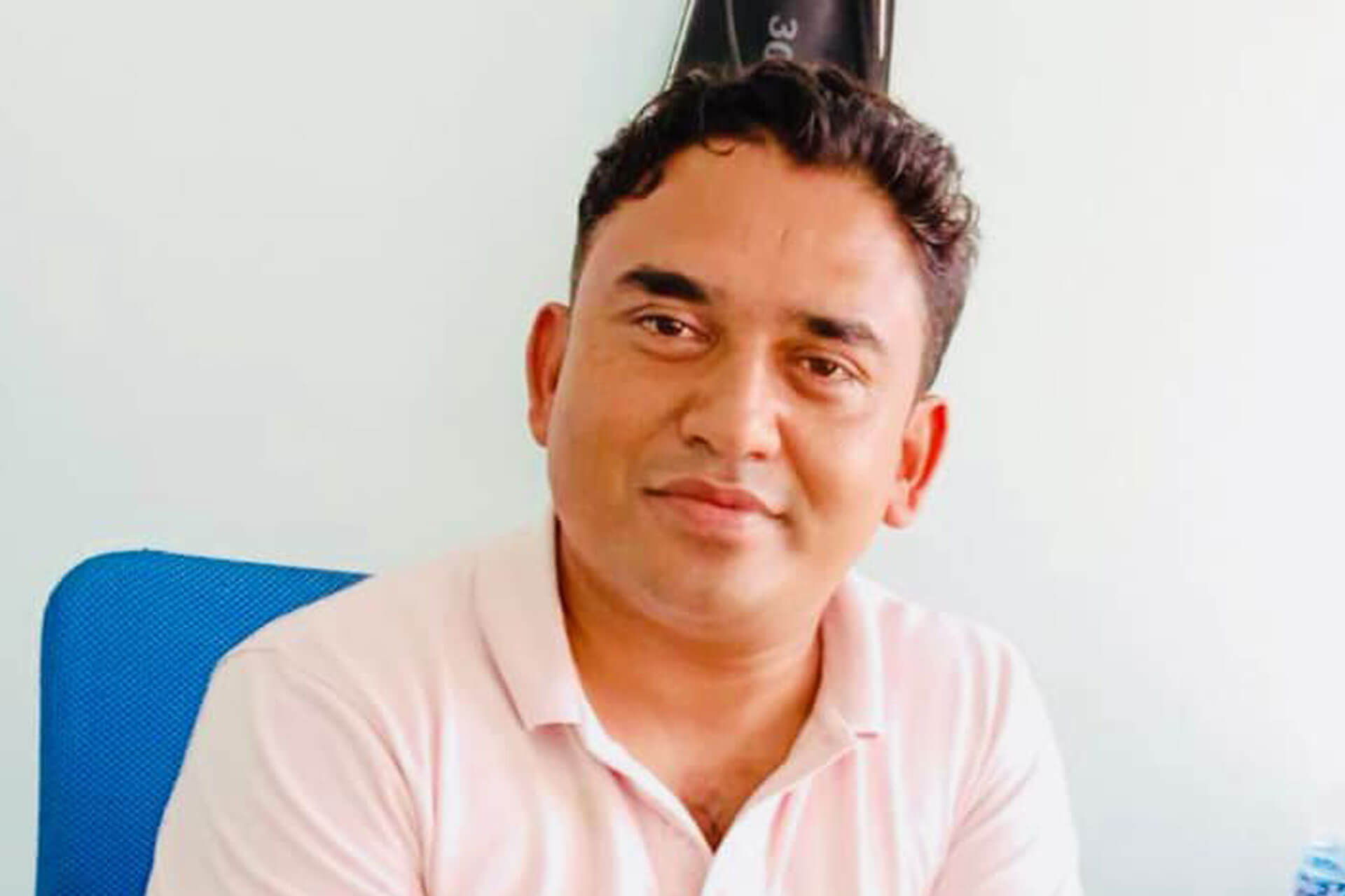 कलाकार सीताराम कट्टेल ‘धुर्मुस’द्धारा ५० थान अक्सिजन सहयोग