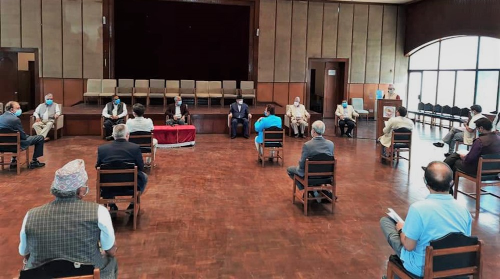 विपक्षी दलले आफ्ना सांसदलाई संसद भवन बोलायो