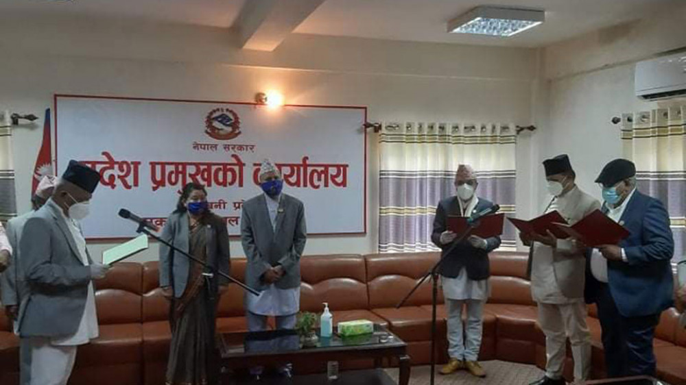 लुम्बिनीमा ३ मन्त्रीले लिए शपथ