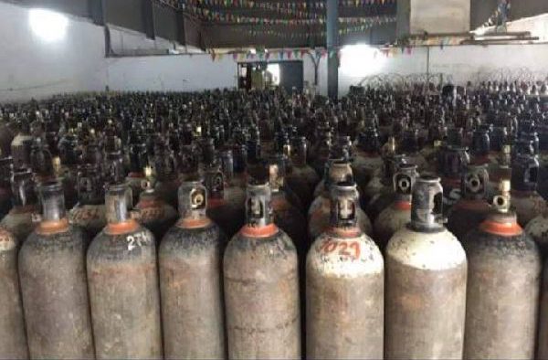 सरकारले चीनबाट २० हजार अक्सिजन सिलिन्डर ल्‍याउँदै