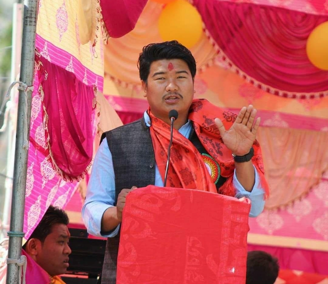 कोरोना संक्रमण बढेपछि गाउँपालिका अध्यक्ष रोका मगरद्धारा थप सतर्कता अपनाउन आग्रह
