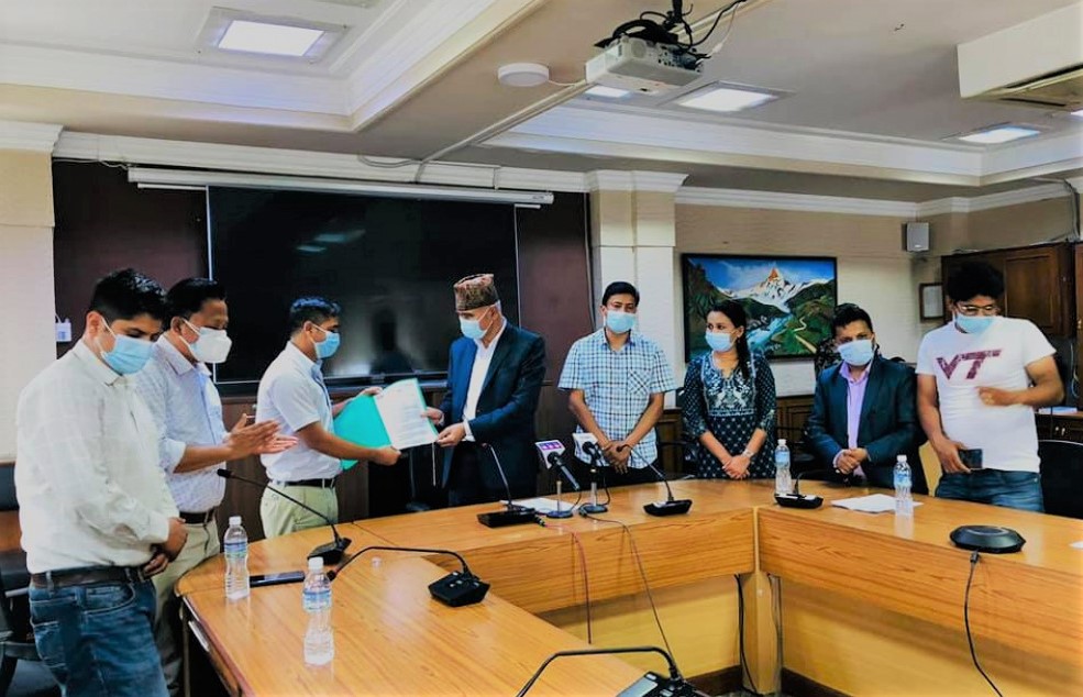 प्रमाणपत्र धितो राखेर २५ लाख ऋण दिने कार्यक्रम छिटो कार्यान्वयनमा जोड