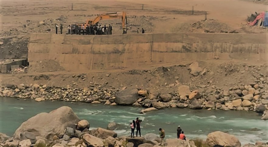 भारतले सडक बनाउँदा नेपालतिरको बाटोमा क्षति