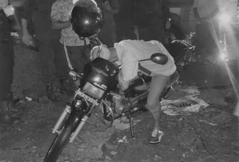 रोकिराखेको मोटरसाइकलमाथि एक पुरुषको शव फेला