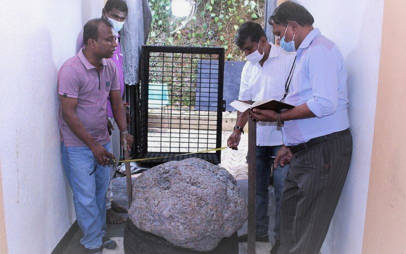 श्रीलङ्कामा इनार खन्दा झन्डै १२ अर्बको नीलमणि फेला