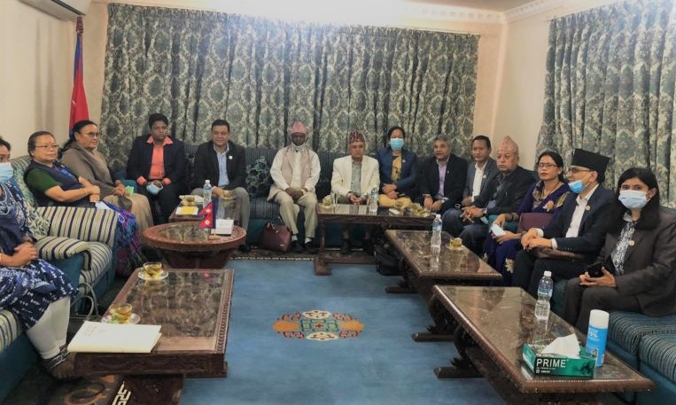सभामुखको कार्यकक्षमा एमाले सांसदहरुको ‘धर्ना’ तर आएनन् सभामुख