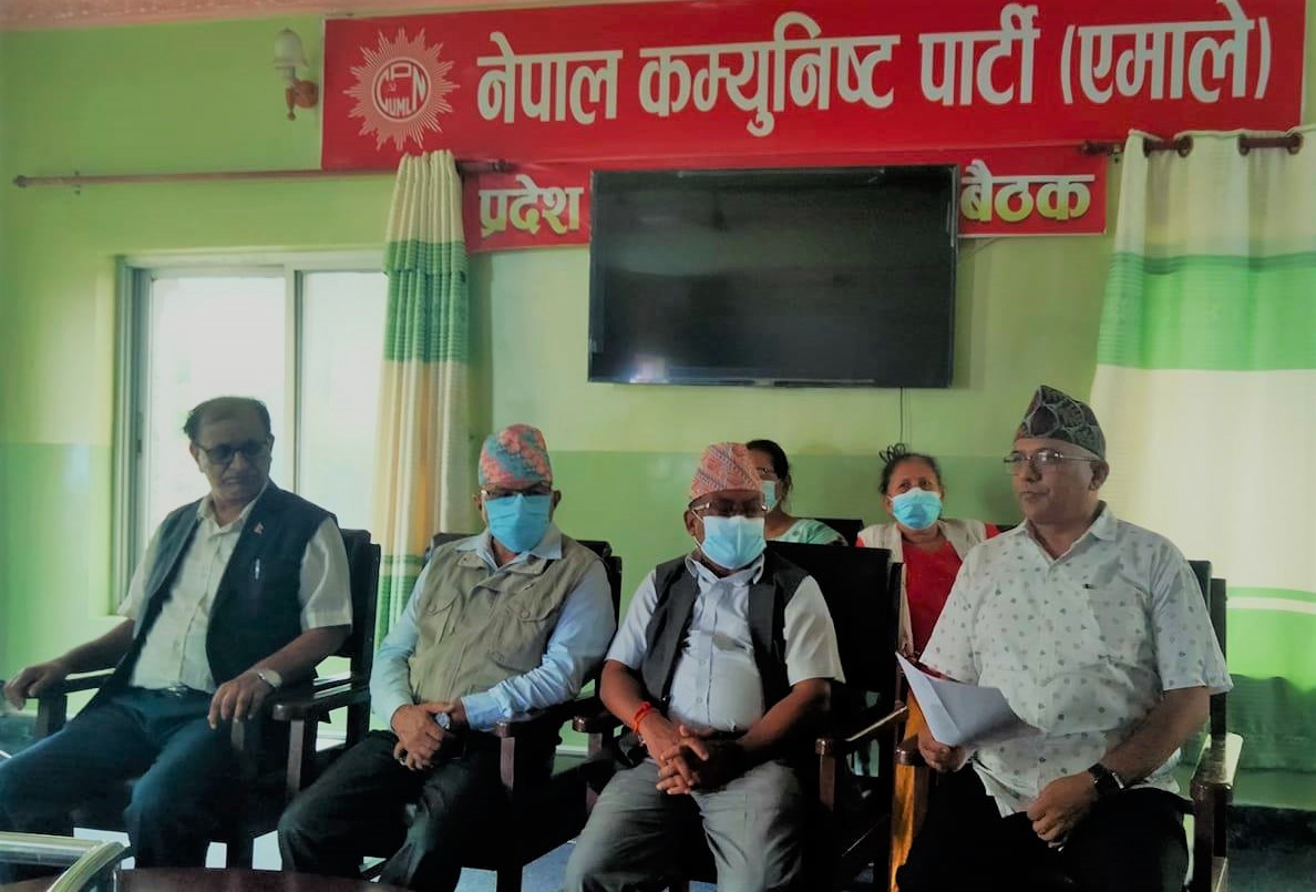 लुम्बिनीका दुई सांसदको पद 'जोगाएपछि' एमालेले माग्यो सभामुखको राजीनामा