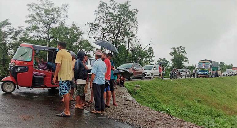 कैलालीमा ट्रकको ठक्करबाट एक पैदलयात्रीको मृत्यु