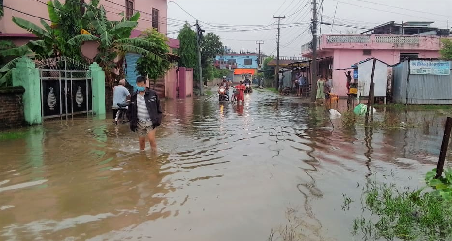 अविरल वर्षापछि धनगढी उपमहानगरपालिकाका बस्तीहरु डुबानमा