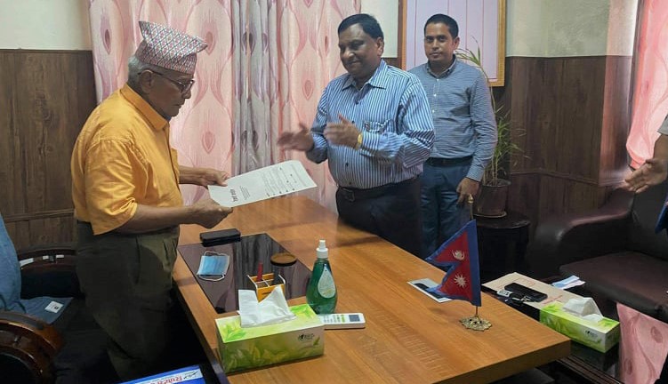लुम्बिनीमा विपक्षी गठबन्धनले ४१ सांसदको हस्ताक्षर प्रदेश प्रमुखलाई बुझाए