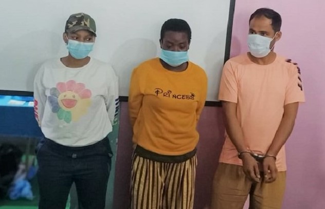 ९ करोड मूल्य बराबरको कोकिनसहित ३ जना विदेशी नागरिक पक्राउ