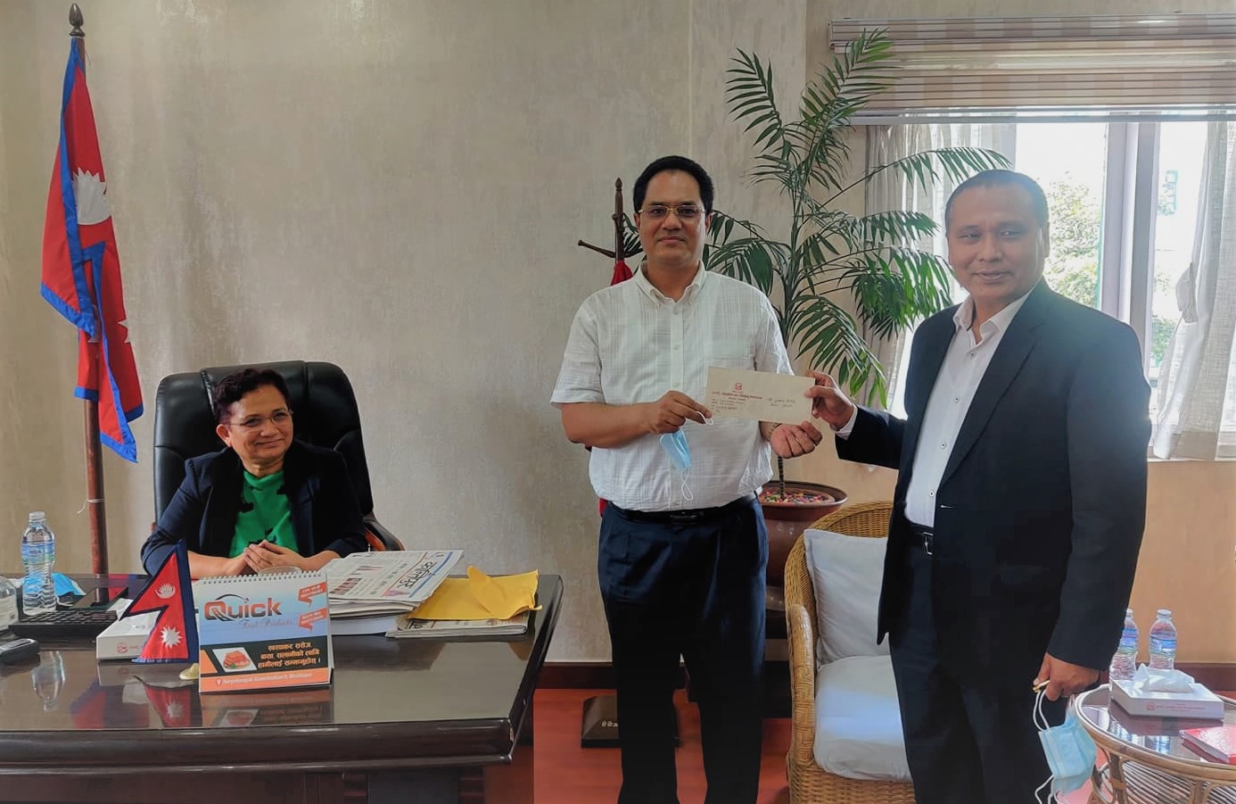 कुलमान घिसिङले बुझे प्राधिकरणमा ४ वर्षको नियुक्ति पत्र