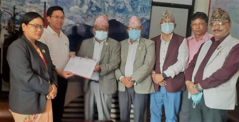 दुई सांसदलाई पदमुक्त गर्न लुम्बिनी प्रदेशसभा सचिवालयलाई एमालेको पत्राचार