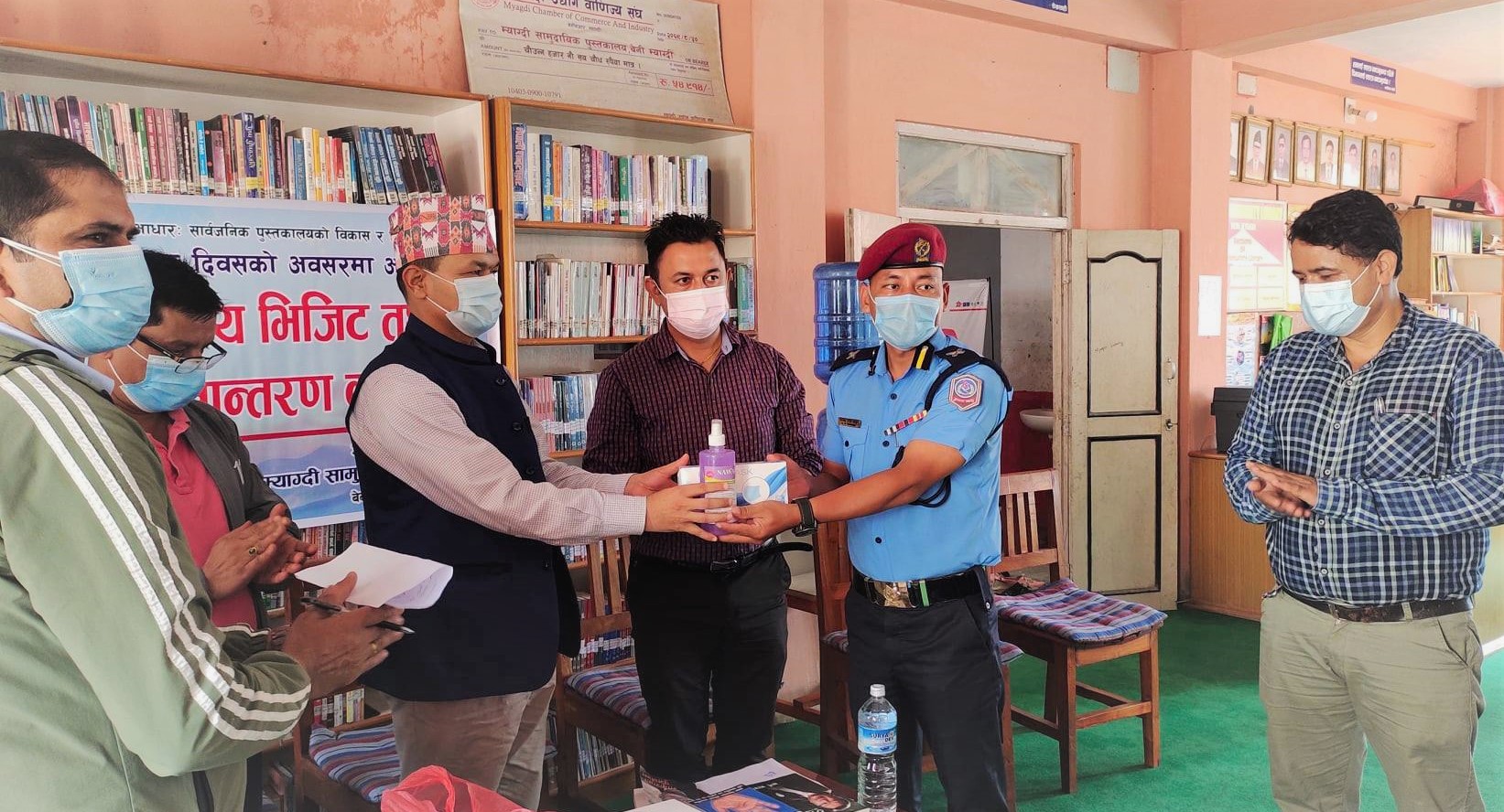 पुस्तक सहयोग