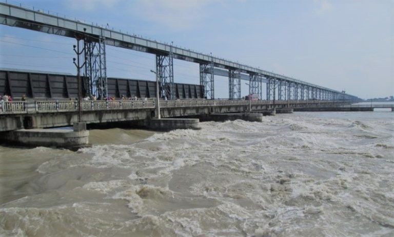 सप्तकोशीमा हामफाली आत्महत्या प्रयास गर्ने ६ जनाको सकुशल उद्धार