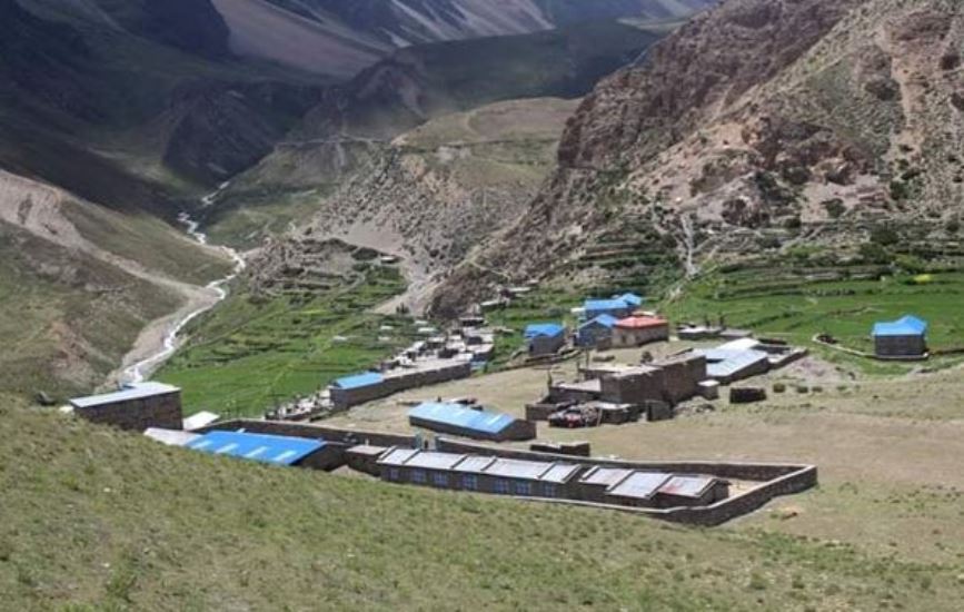 विद्यार्थी नै नभएका विद्यालयमा शिक्षकलाई तलब !