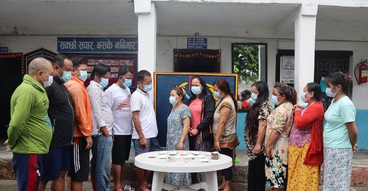 जुवा खेलिरहेको अवस्थामा नगदसहित ७ महिला र ६ पुरुष पक्राउ