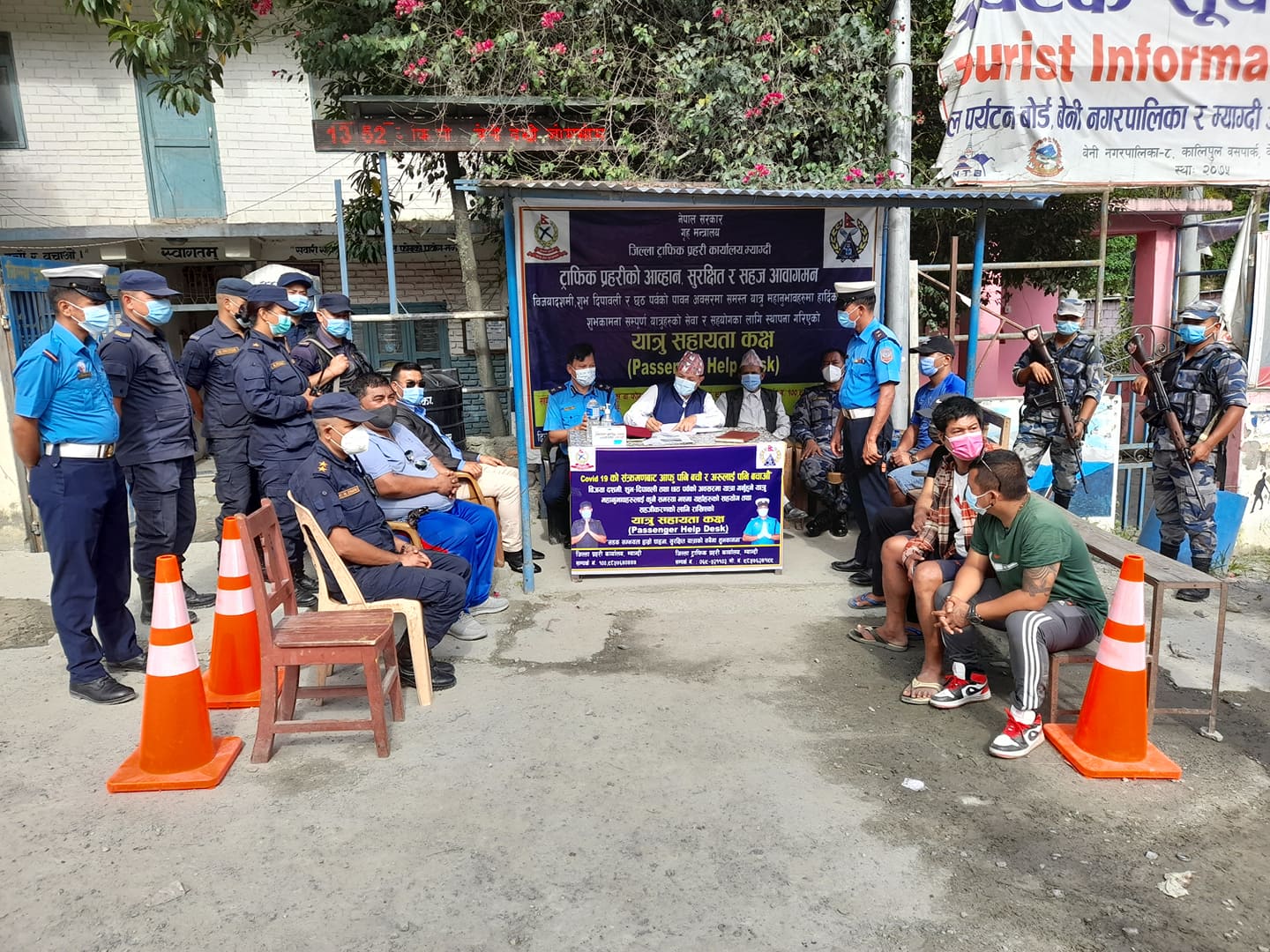 कालिपुल बसपार्कमा यात्रु सहायता कक्ष सञ्चालन
