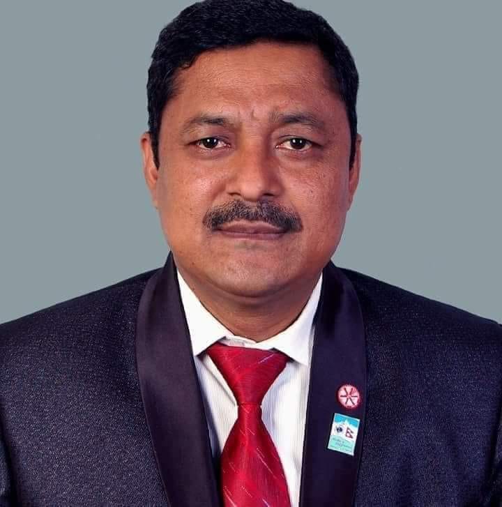 व्यवसायी जिबन बिश्वकर्माद्धारा पत्रकार आपतकालित कोषलाई सहयोग